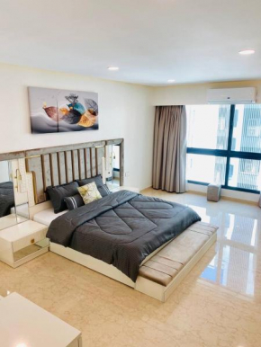 Aquanique Luxury Living